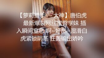 极品气质美女气质网红脸美女与金主爸爸玩3P，前后夹击大屌出击，后入狂艹口爆颜射！