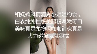 红牛探花3P良家老熟女，全程露脸哥俩一块玩弄老骚逼，抠她骚穴草她嘴，压在身下爆草抽插浪荡呻吟，老逼败火