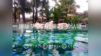 【新片速遞】  2022年度最美Cd小姐姐❤️ -荼蘼- ❤️：好可爱的小花儿，你也会喜欢它 对吗，张嘴 可以喝了哦！