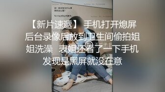  童颜大奶子极品妞露脸激情大秀，揉奶玩逼自慰给大哥交大鸡巴好骚啊