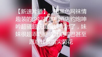 轻熟女美少妇露脸自慰，和网民们撩骚，近景特写掰开粉嫩小穴