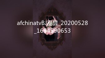 丈夫与一个陌生人分享了他的妻子。 MFM 三人组。 三人行。 (ph6304ab69cc030)