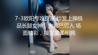 卖萌小美眉厕所自拍